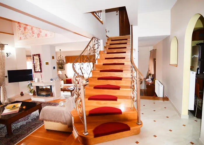 Luxury Paradise Kastoria Villa
