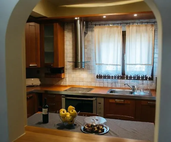 Luxury Paradise Kastoria * Lithia